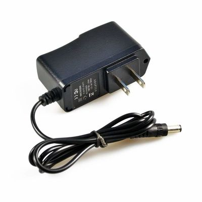 EU US AU UKプラグ付きの36W壁掛け12V 3A電源アダプタ 100-240V