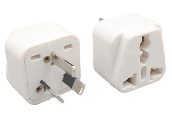 OEM/ODMは,世界旅行のための1つのヨーロッパ充電器マルチストーカーにすべて接続できます