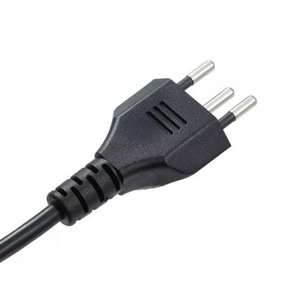 SEV 1011 スイス型 J から IEC C13 電源ケーブル 10A 250V