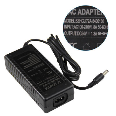 54V 1.3A スイッチングラップトップ ジャック 55Mmx21mm DC電源アダプタ 入力 100-240V AC 50-60Hz