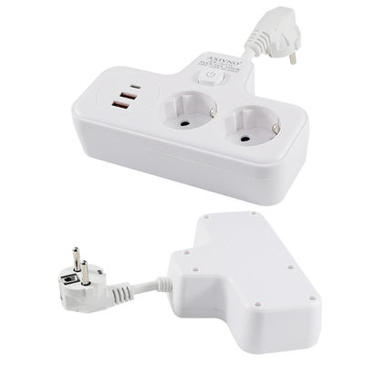 QC3.0 シュコ CEE 7/7 EU 電源充電器コンバーター 2A+1C クイック 2500W