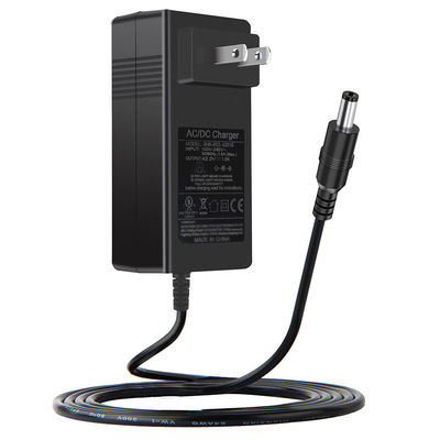 100-240V ACからDC 12V/24V 電気スクーター/E-バイク/移動装置のための過負荷保護付きの高速充電スクーターアダプター