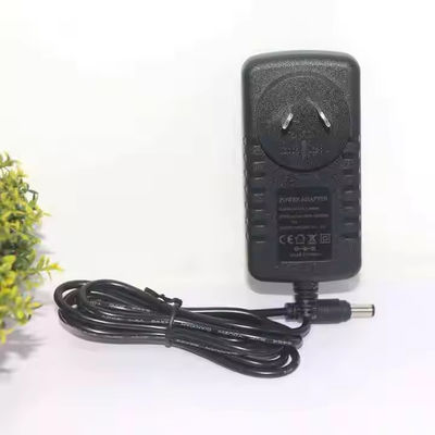 Au Pin DCプラグコネクタ 2 AU Pin DC 純銅電源電源アダプター ABS 絶縁材料 入力 12V 1A/2A