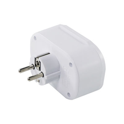 欧州標準電源プラグアダプタ 2 つのAC出口,2 つのUSBポート,1 つのC型充電ポート 250V 10A