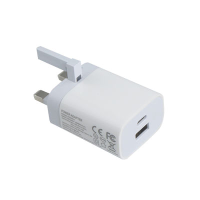 USB-CおよびUSB-Aポート付きUK 2ピン壁コンセント充電器、20W出力、スマートフォン/タブレット用コンパクトデュアルポート電源アダプター