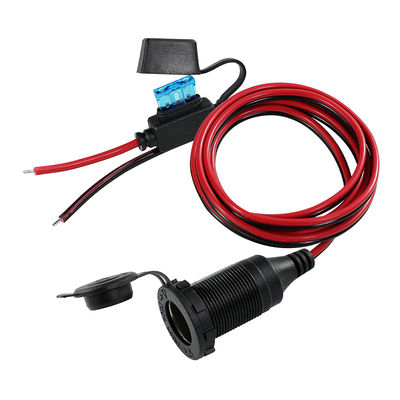 12V 24V タバコの点灯器のソケットからインラインファイズを持つ缶詰のワイヤケーブル