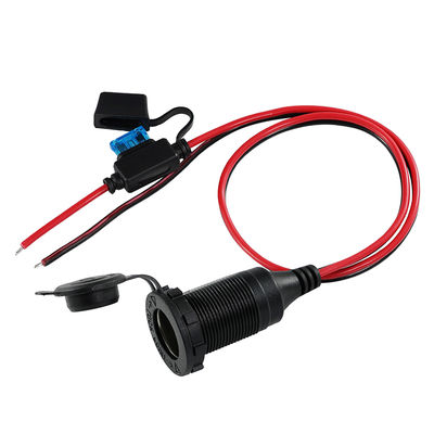 12V 24V タバコの点灯器のソケットからインラインファイズを持つ缶詰のワイヤケーブル
